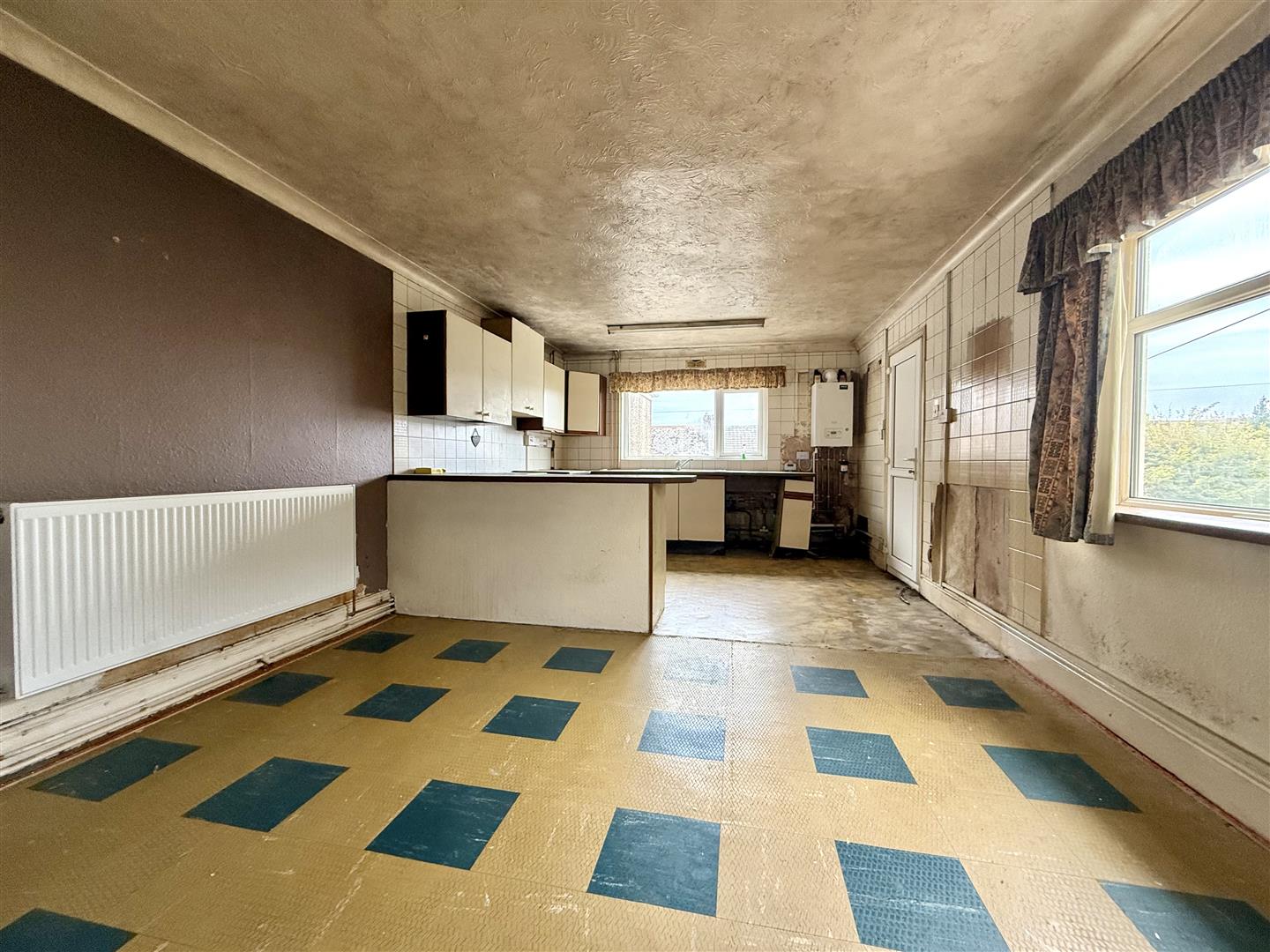 Coedsaeson Crescent, Sketty, Swansea, SA2 9DG